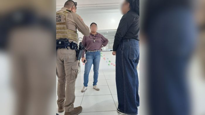 Menino de 12 anos sofre ofensa racista em escola de BC