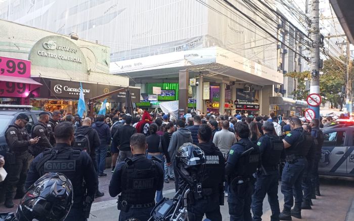 Calçadão da Central teve briga generalizada entre argentinos e brasileiros