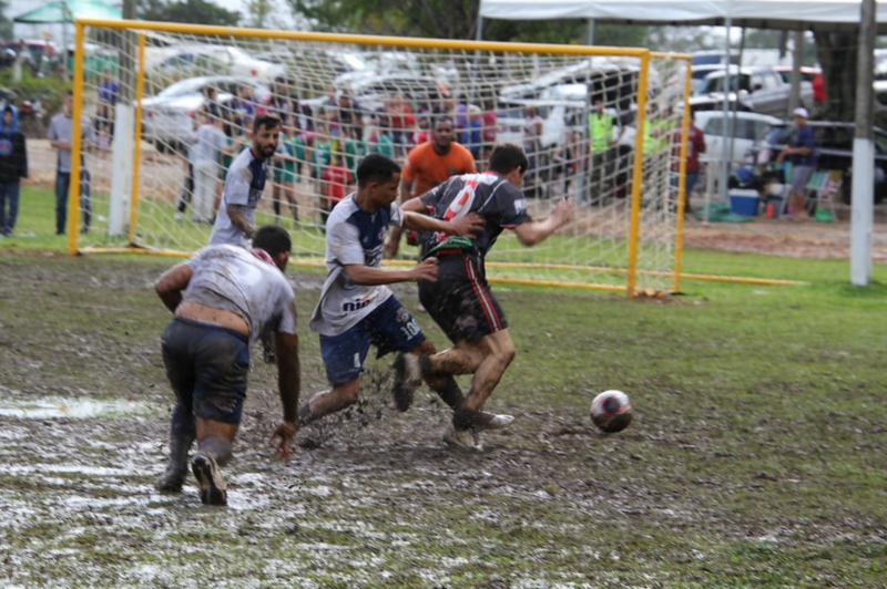 Futebol define finalistas do torneio da 40ª Festa do Colono em Itajaí