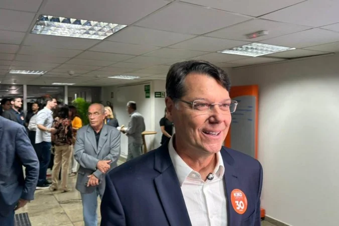 "Vou fechar os ralos da corrupção", diz Kiko em sabatina na Fecomércio