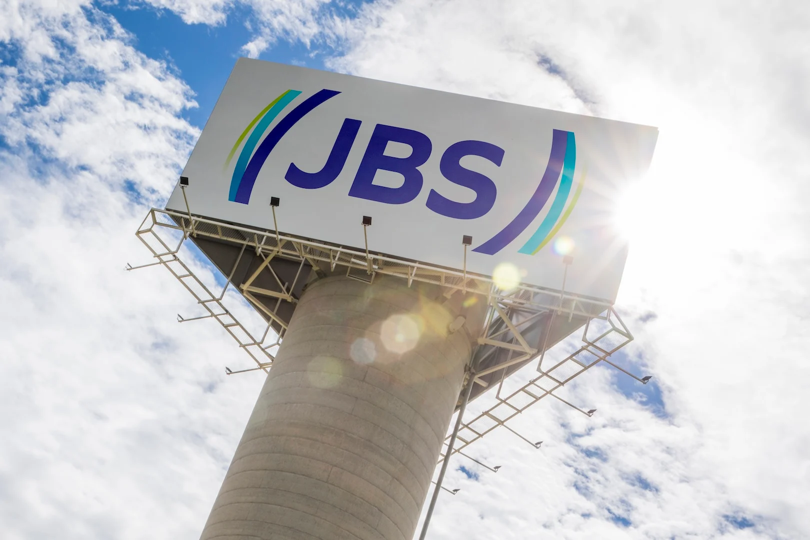 Empresa da JBS investirá R$ 565 milhões para ampliar produção de ovos