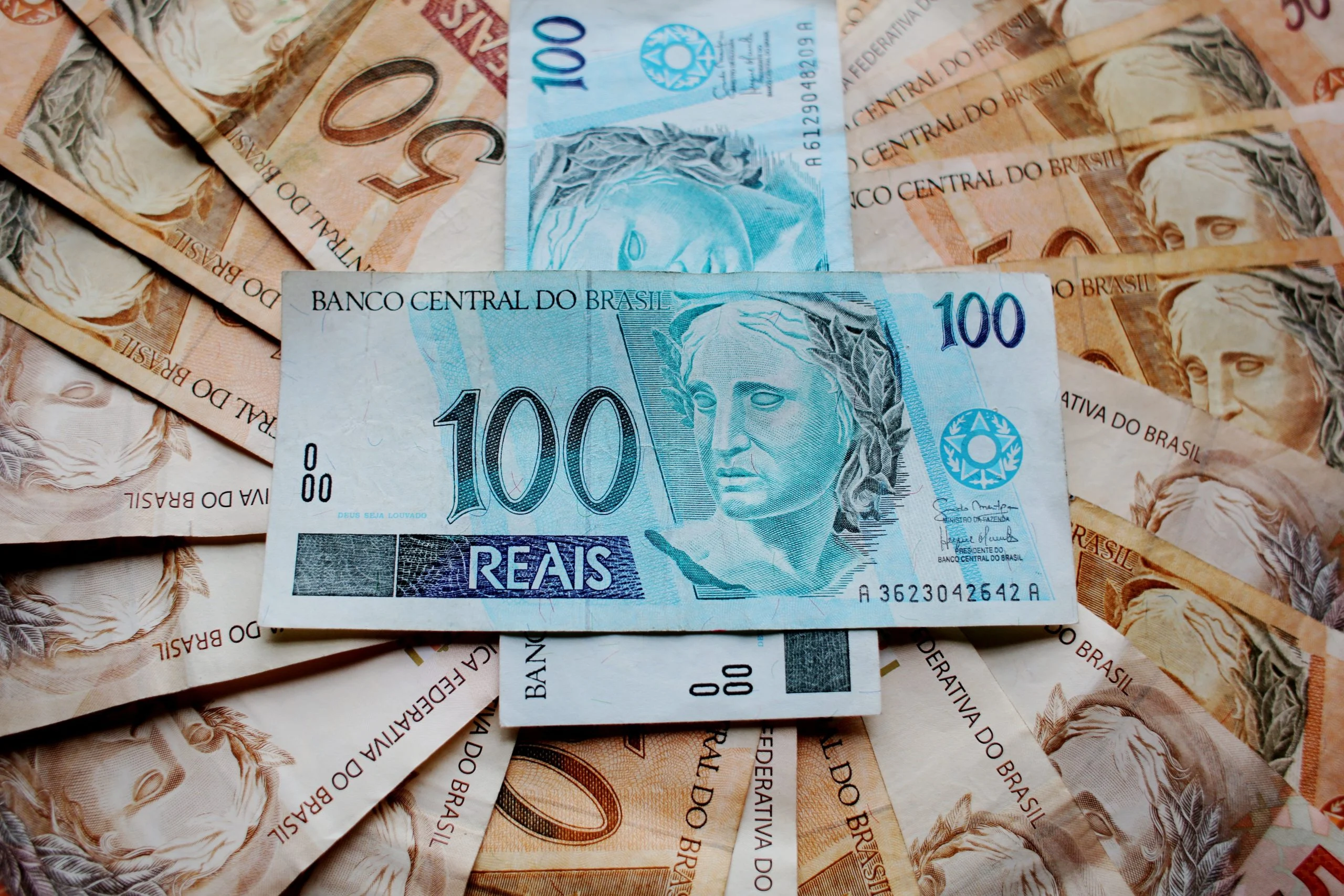 Sem taxa das blusinhas, governo deve perder cerca de R$ 5 bi em 2027