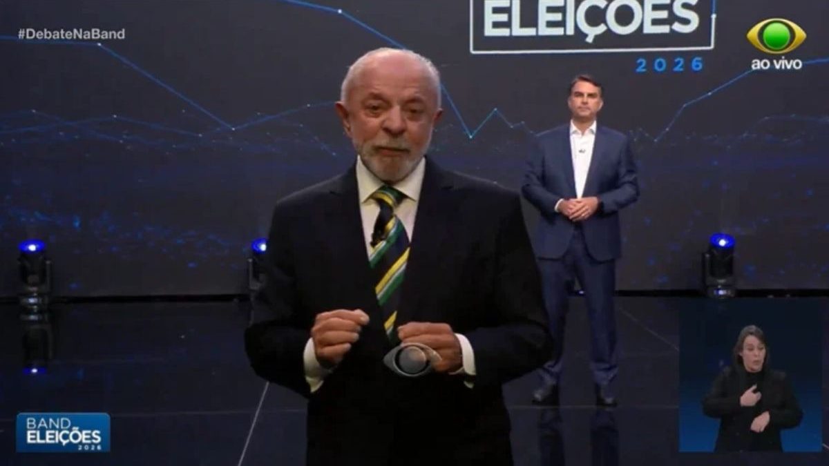 Lula chama privatizações de ‘lesa-pátria’ e promete país mais desenvolvido em novo mandato