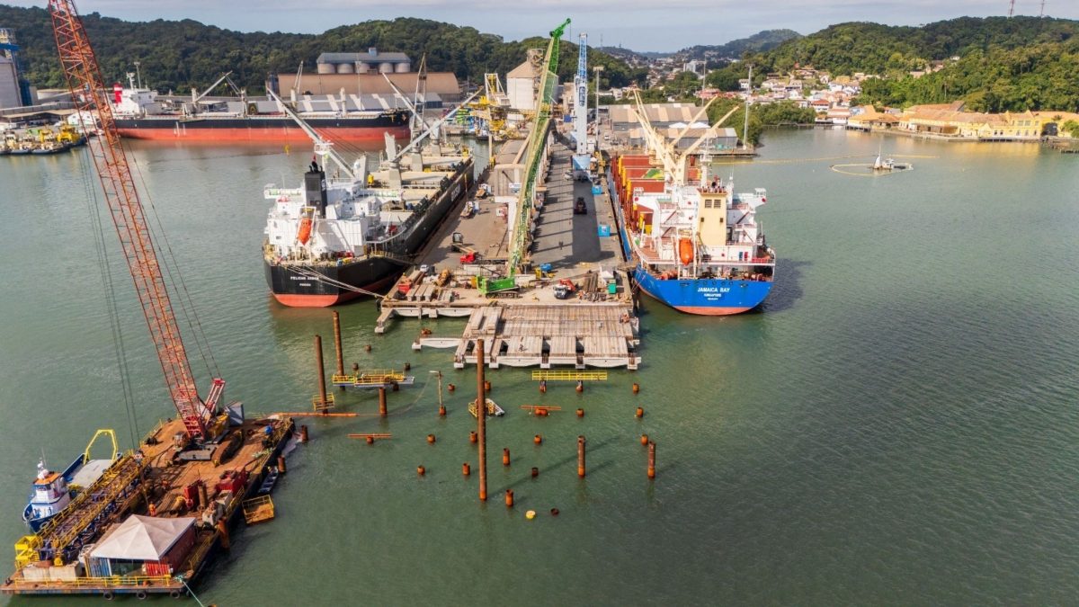 Maior porto de SC define empresa para obra de R$ 8,3 milhões com nova faixa na BR-280