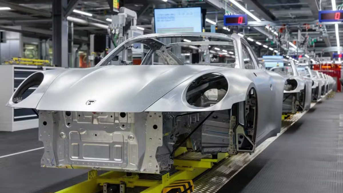 Crise global do Grupo Volkswagen leva Porsche a cortar 5 mil postos de trabalho e reduzir salários