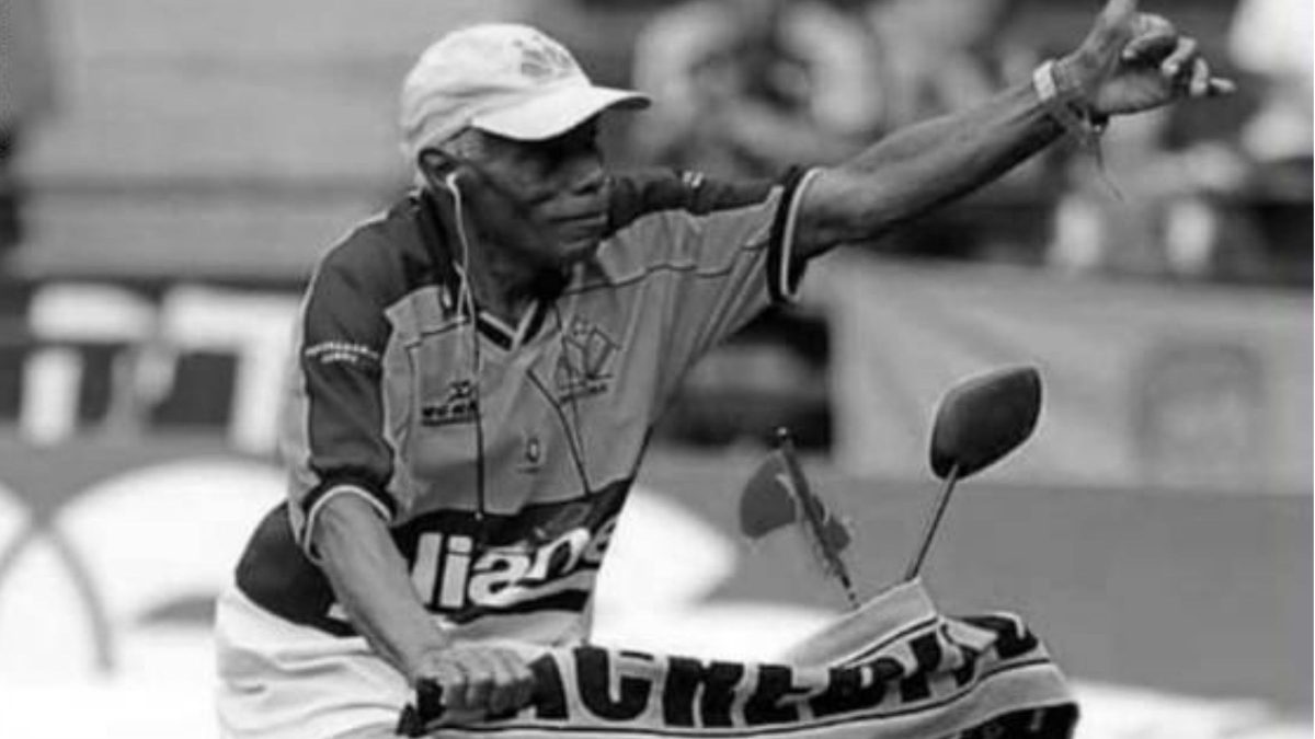 ‘Sócio 001’: Morre aos 84 anos, torcedor que viajava mais de 18 km de bicicleta para acompanhar os jogos de time catarinense