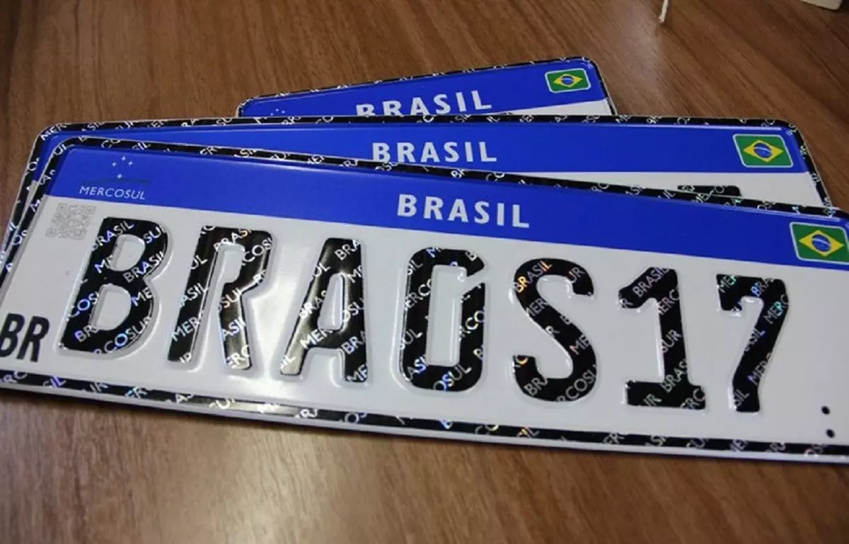 Placas Mercosul vão mudar? Veja em que fase está projeto que traz de volta cidade e estado