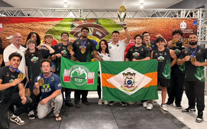 Equipe de Camboriú disputa o Brasileiro de Powerlifting