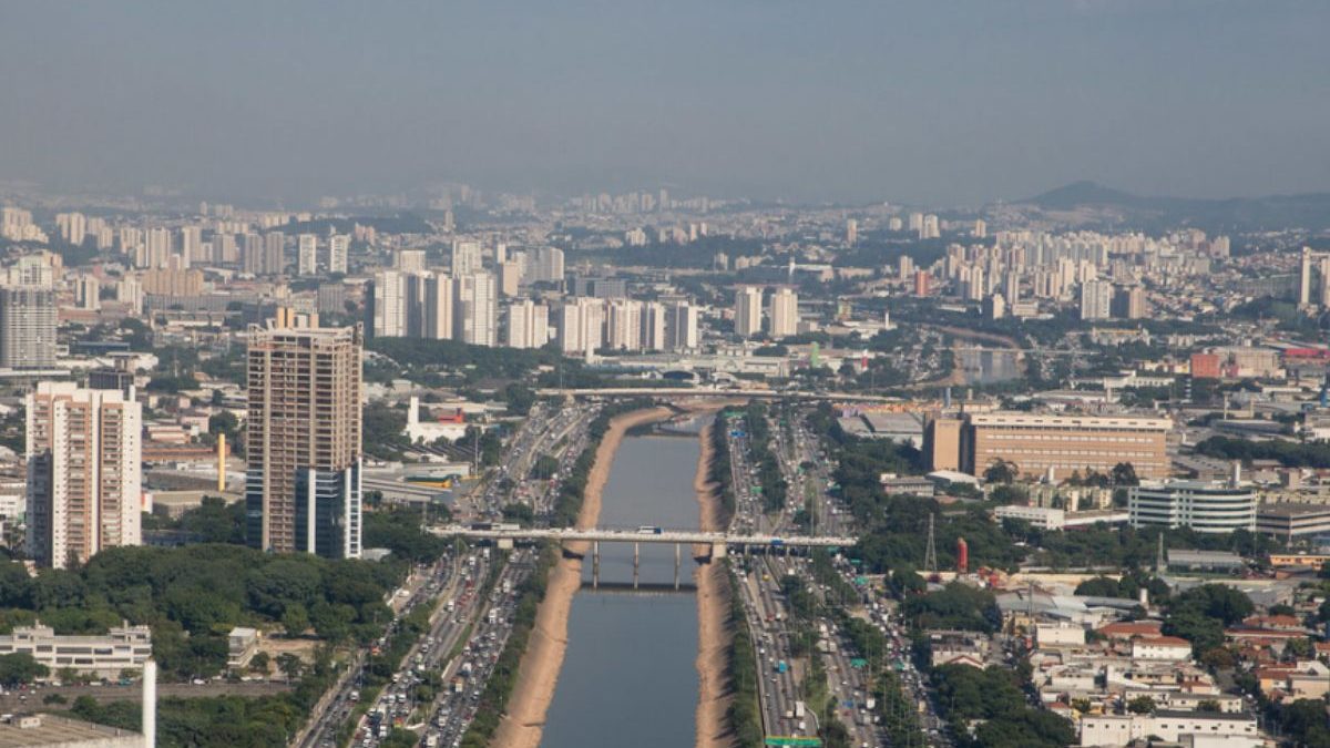 Vendaval deu trégua? Veja como fica o tempo em São Paulo após temporal com mortes