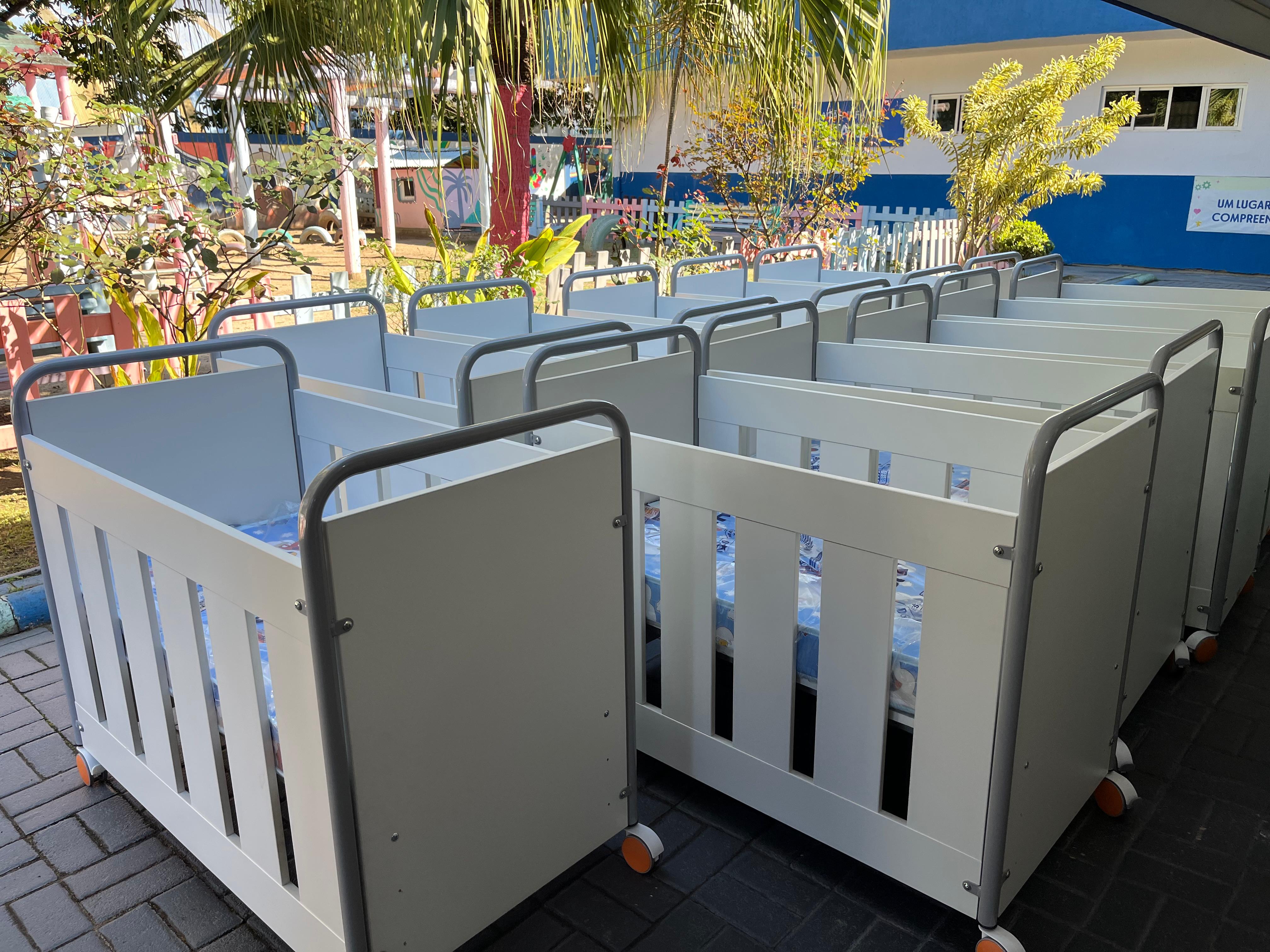 NEIs de Balneário Camboriú recebem remessa de berços novos