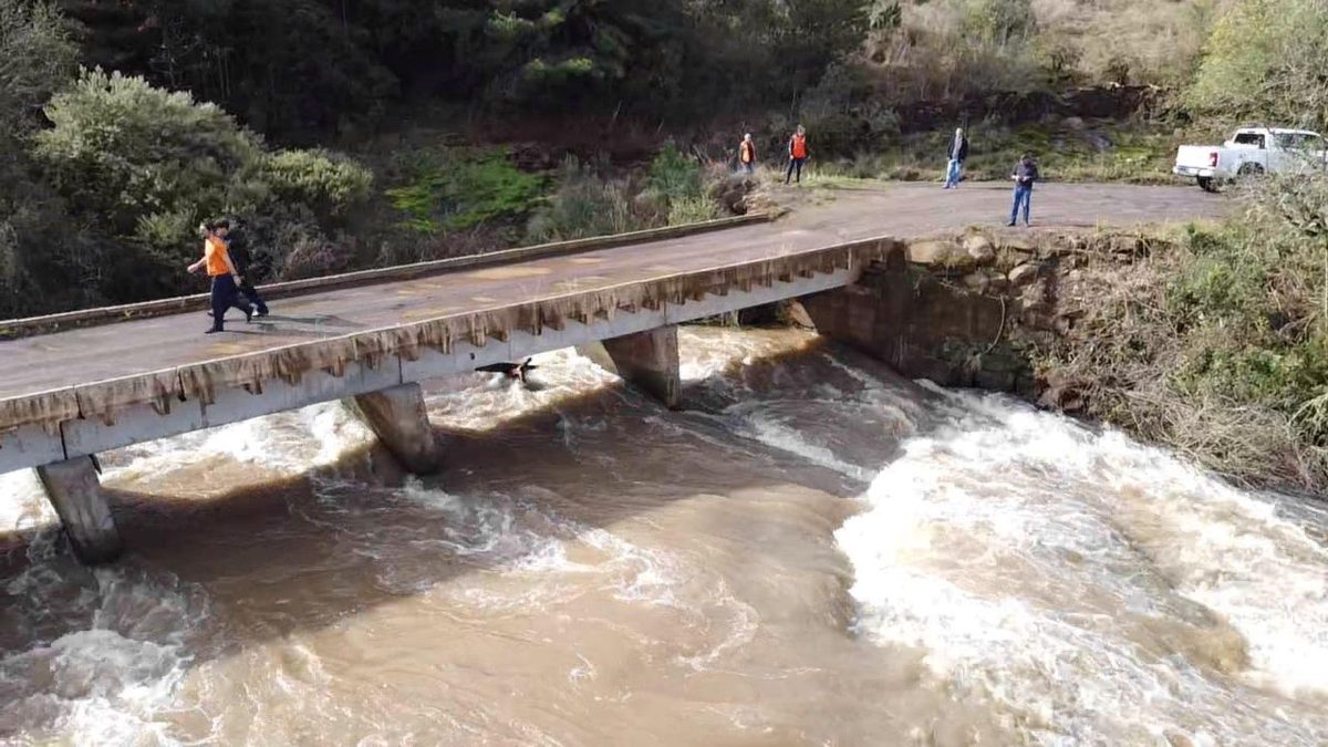 Ponte entre Lages e São José do Cerrito é interditada para veículos pesados após vistoria identificar fissuras