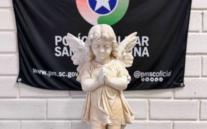 Anjo centenário da igreja Luterana é furtado