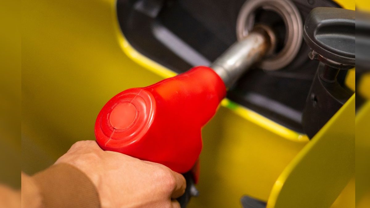 Gasolina com etanol chega aos postos no sábado (1º); veja 6 problemas que podem atingir carros mais antigos e como evitar