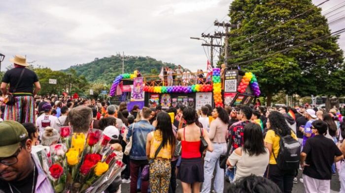 Blumenau recebe a maior Parada do Orgulho da história neste domingo