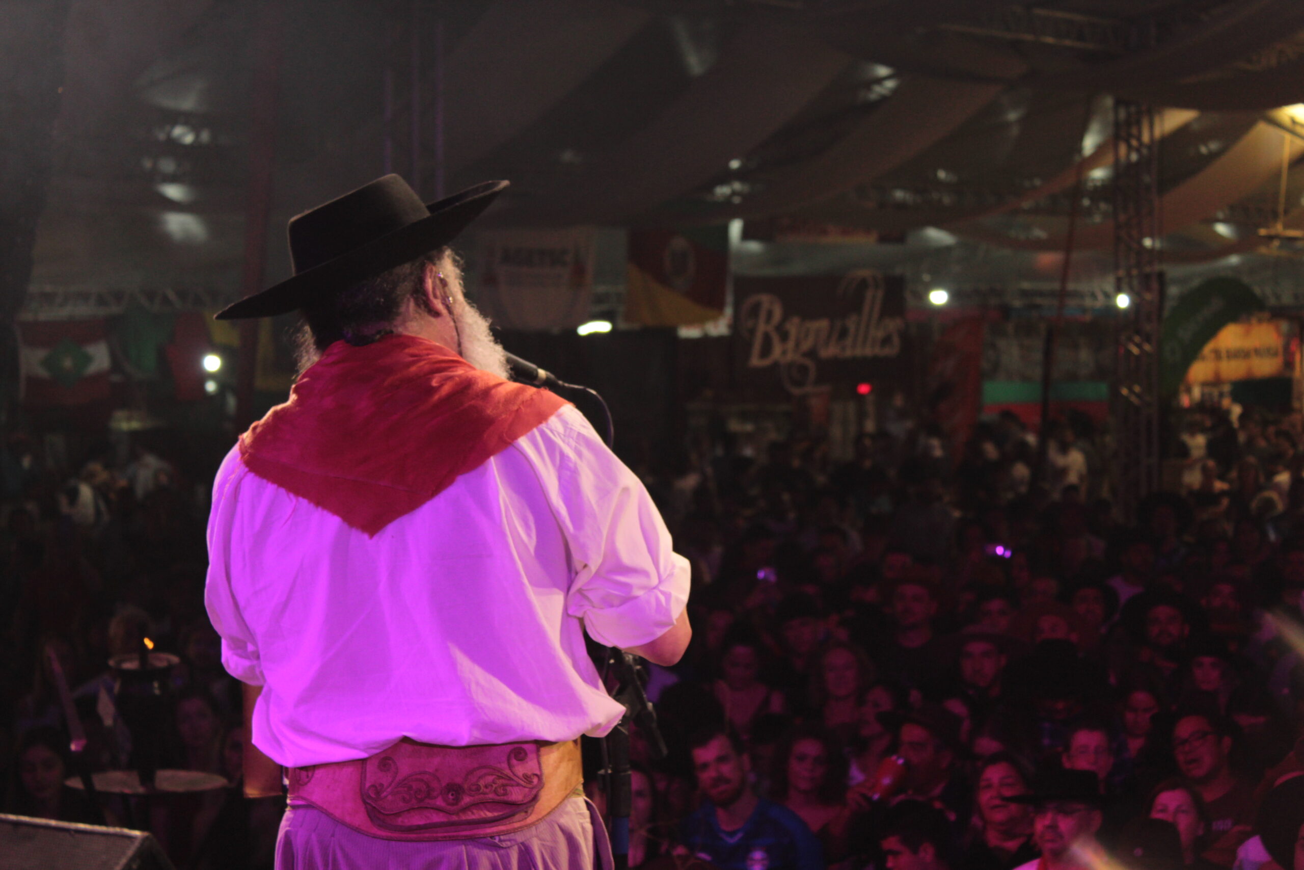 Edital de credenciamento público nº 009/2026 – fcbc – participação no 14º acampamento e festa farroupilha de Balneário Camboriú com exploração da gastronomia cultural