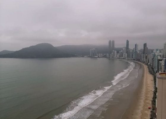 BC terá fim de semana de tempo firme e nublado com máximas de até 19°C