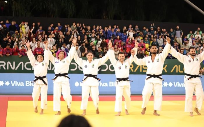 Brasil atropela a Alemanha em desafio de judô em Blumenau