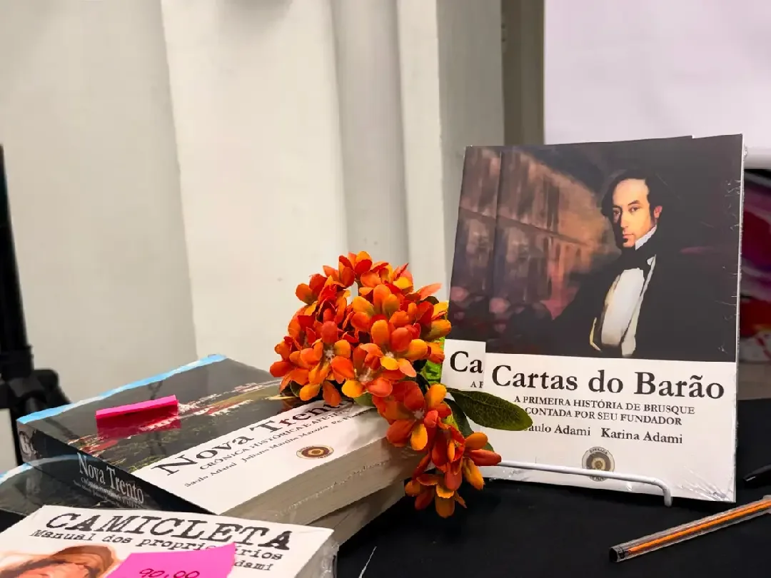 Fundação Cultural promove lançamento de obras sobre a história de Brusque e região