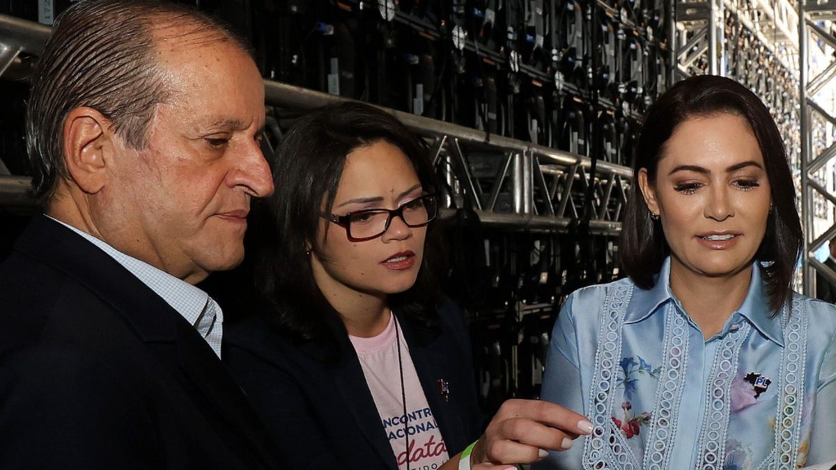Valdemar anuncia novo comando no PL Mulher e promete anúncio de Michelle sobre Senado no domingo