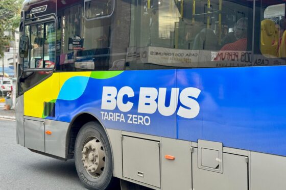 BC republica edital para contratar 28 ônibus do Tarifa Zero