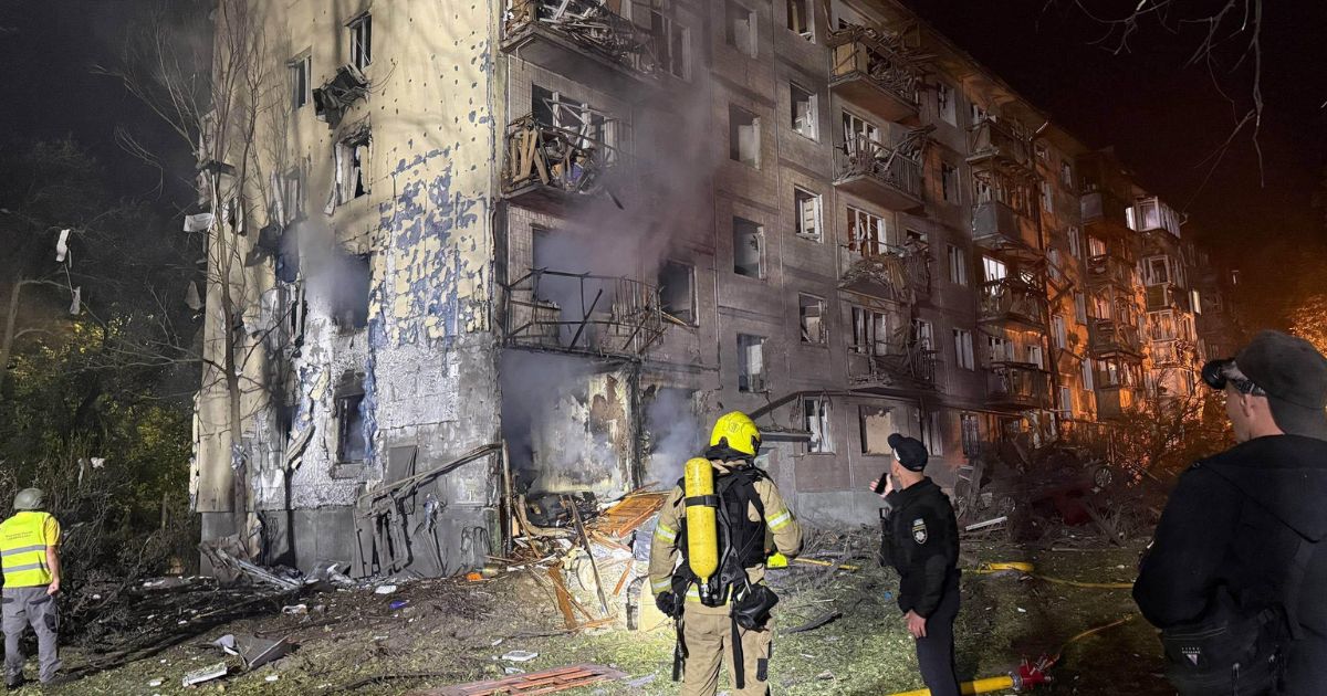 Ataque da Rússia com mísseis deixa rastro de destruição na Ucrânia; ao menos nove morreram