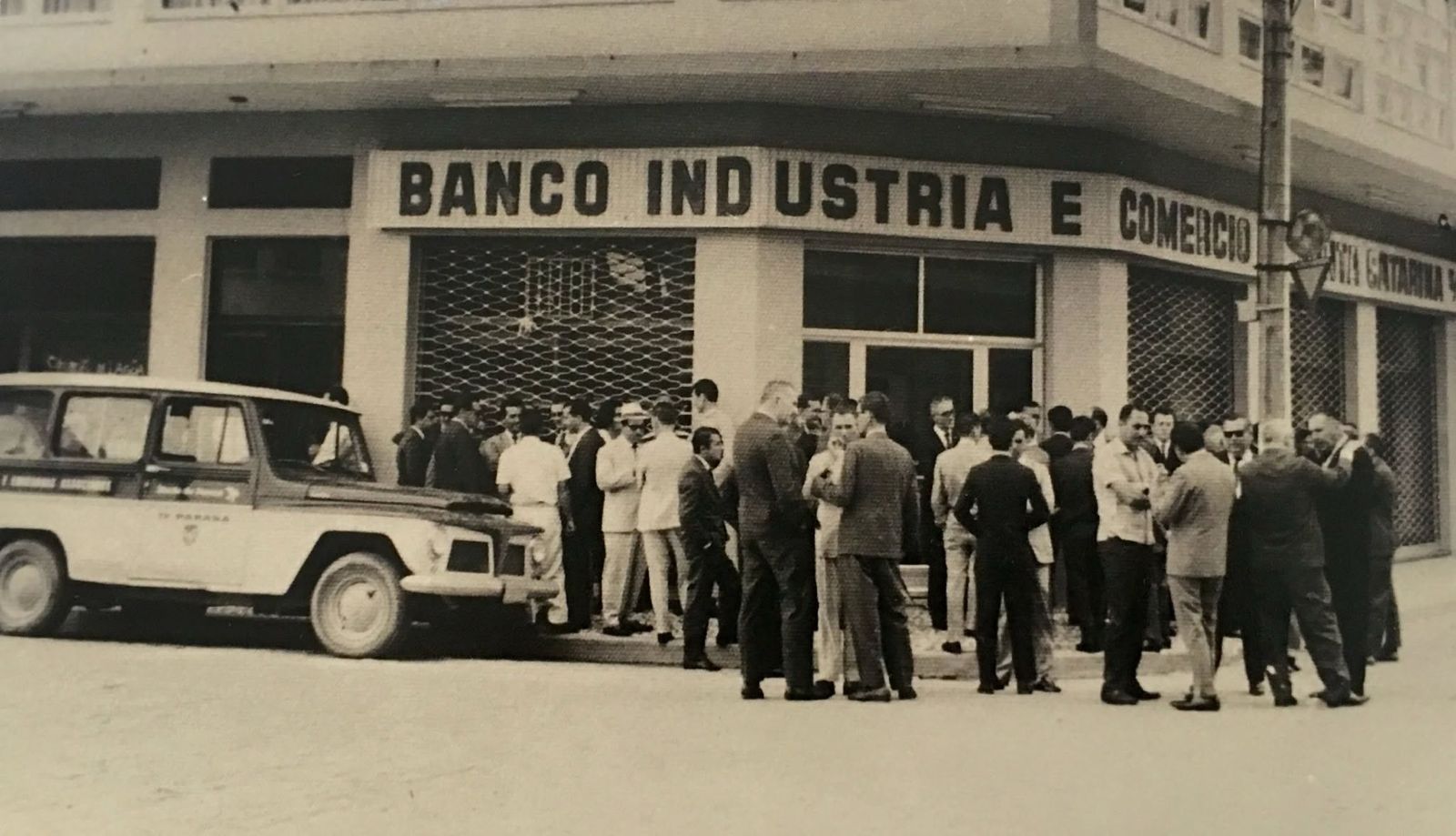 Prefeitura propõe oficializar nome da tradicional "Praça do Banco Inco" no Bairro Pioneiros