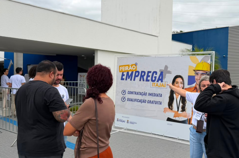 Feirão Emprega+ Itajaí reúne mais de 700 candidatos no bairro Itaipava