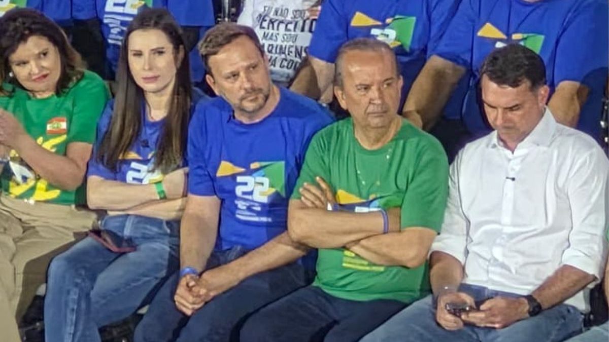 ‘Passei a admirar ainda mais’: Adriano Silva conta em convenção o que viu de Jorginho Mello na China