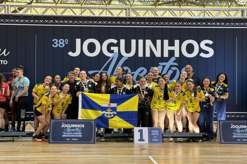 Handebol feminino de Itajaí é ouro nos Joguinhos Abertos de SC em Blumenau