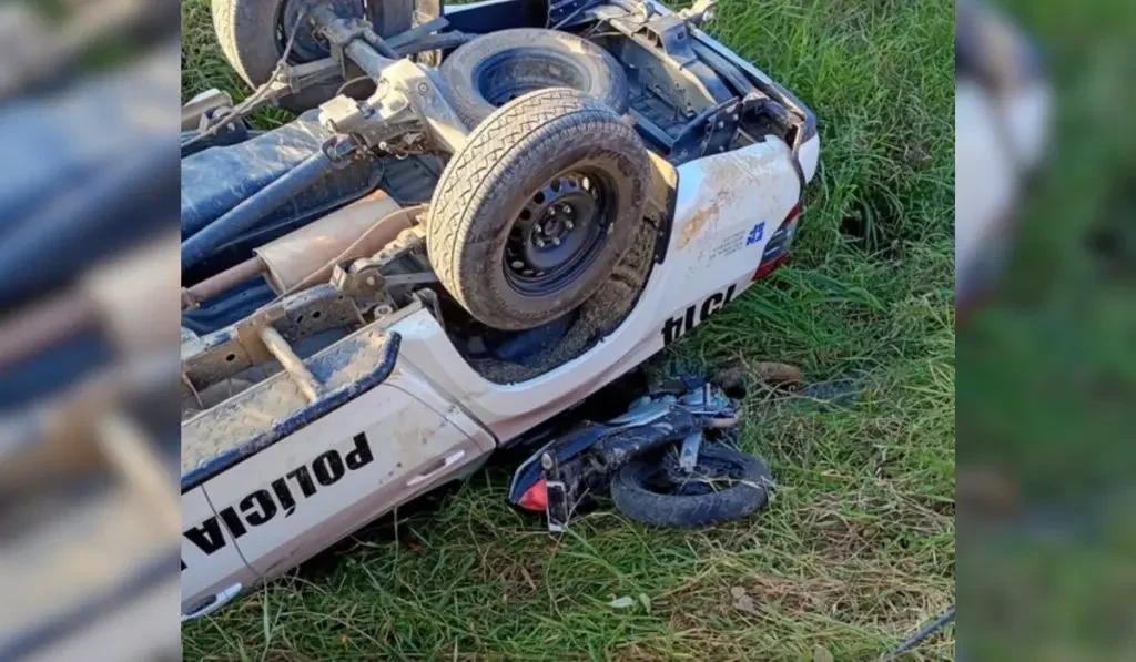 Capotamento de viatura mobiliza bombeiros e helicópteros