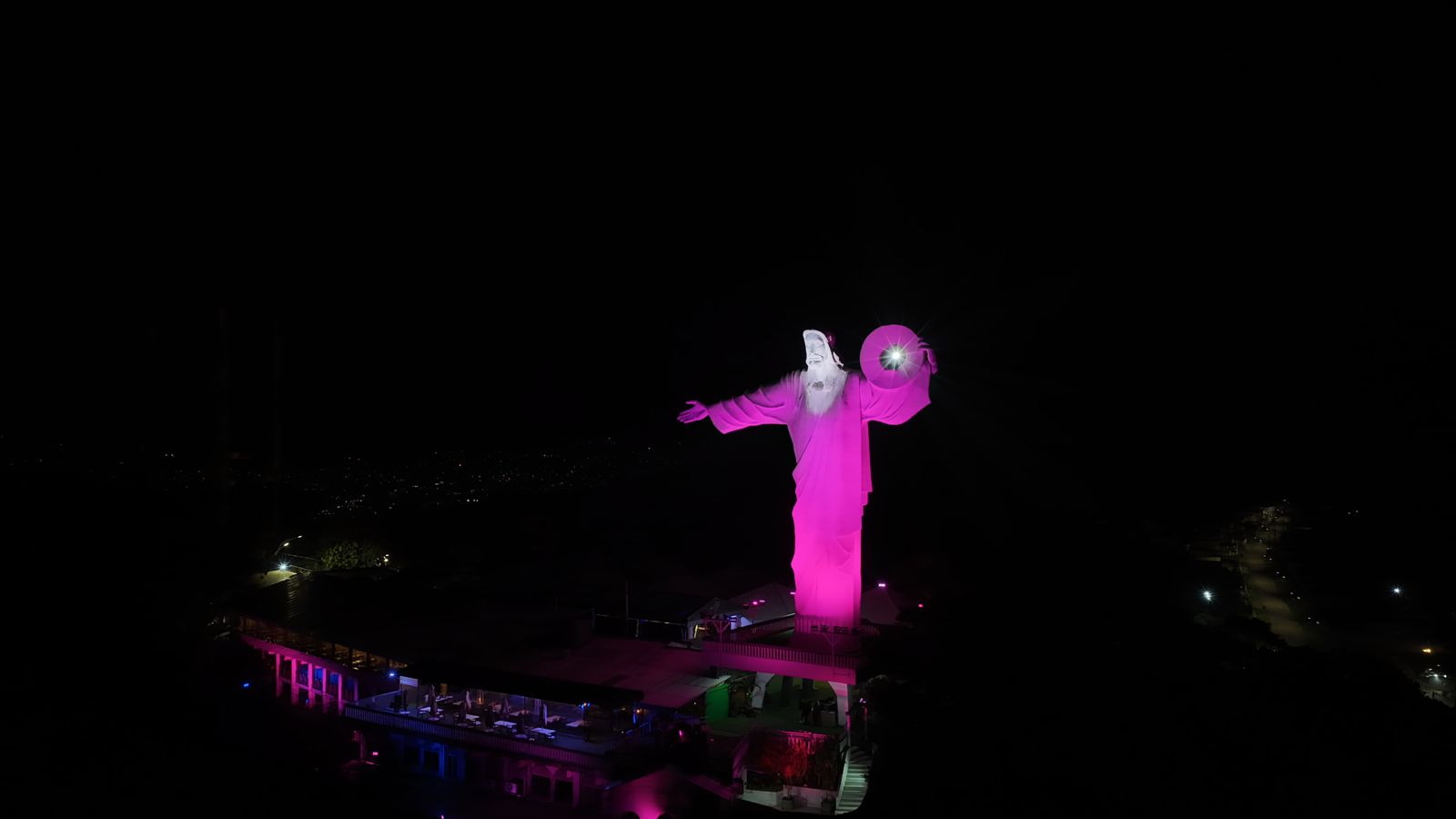 Agosto Lilás: BC tem noite iluminada com cor da campanha de conscientização da violência contra a mulher