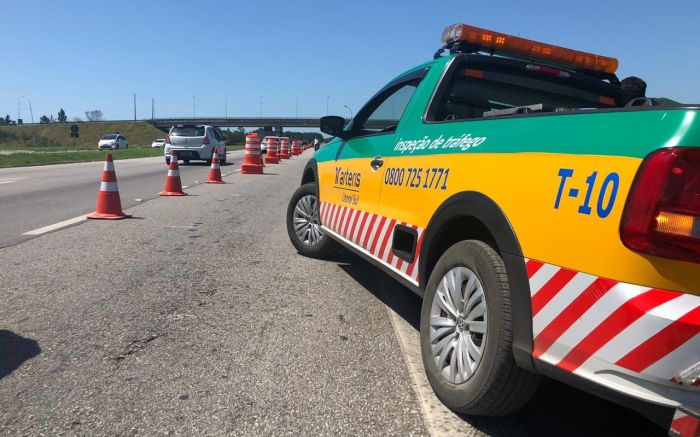 Motociclista fica ferido em acidente que bloqueou a BR 101