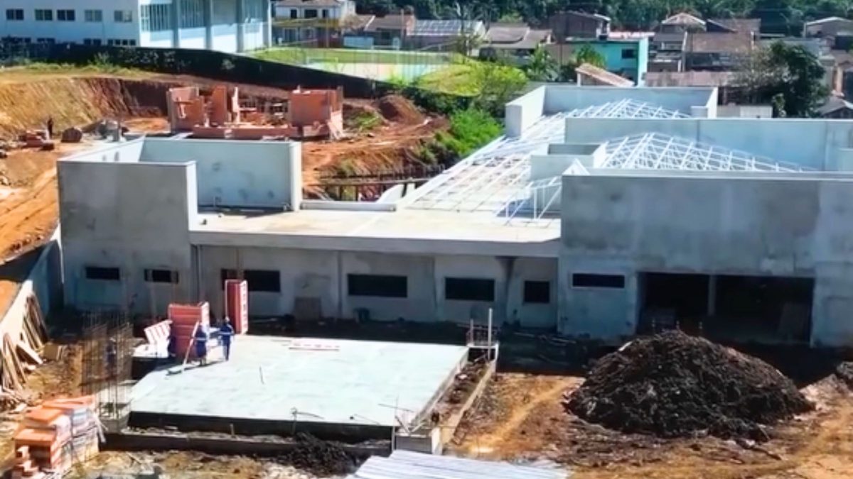 Maior UBSF de SC chega a 46,5% de execução; investimento é de R$ 11 milhões