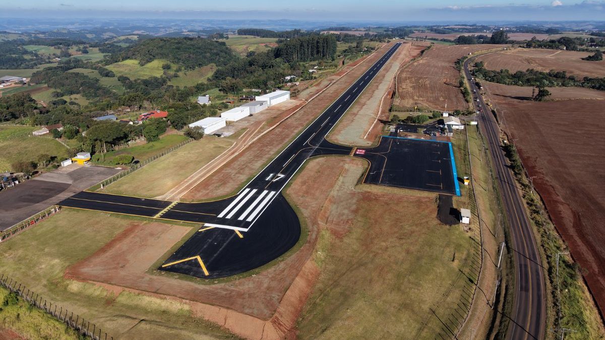Voos de Florianópolis ao Oeste de SC a partir de R$ 450: veja rotas, preços e tempos de viagem