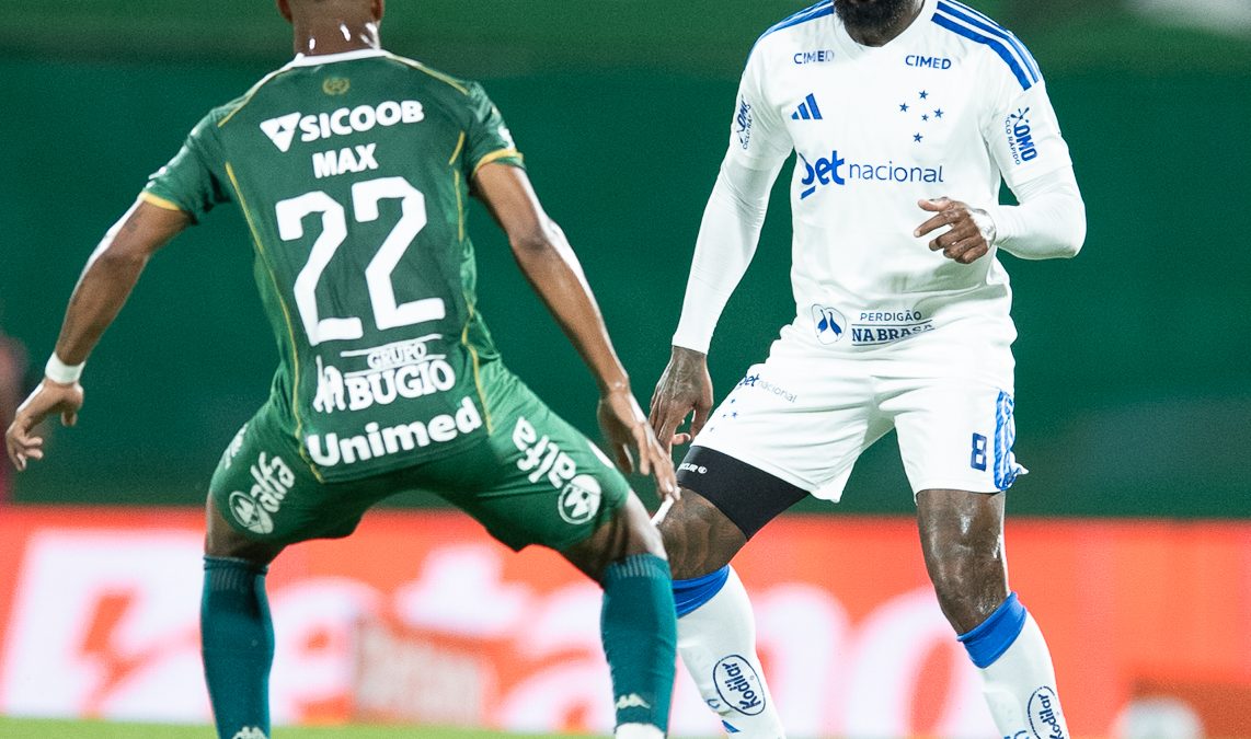 O plano de Rafael Lacerda na Chapecoense deu certo, parou o Cruzeiro em jogo equilibrado