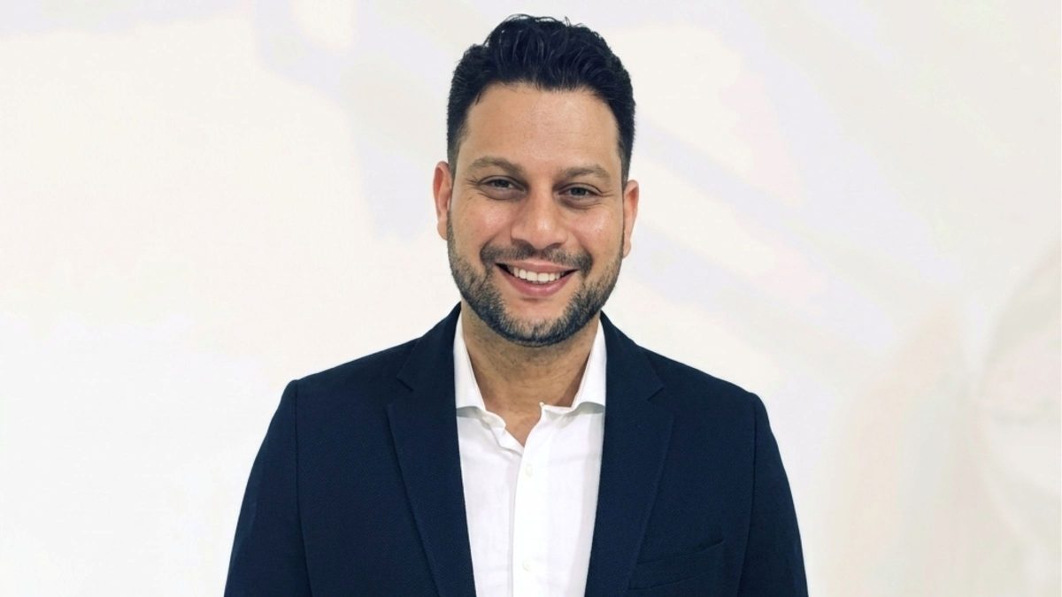 Quem é Darino Sena, ex-apresentador de TV que foi socorrido às pressas após ocorrência de surto psicológico