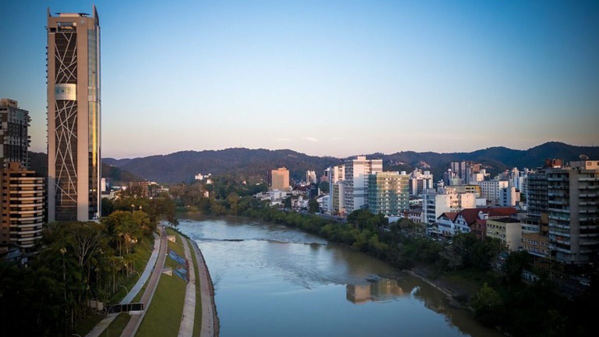 Com taxa de homicídios cinco vezes menor que a média catarinense, Blumenau é a 6ª cidade mais segura do Brasil