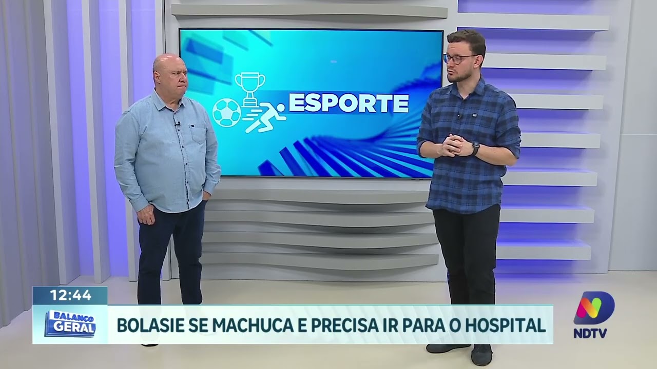 Bolasie é atendido em campo e segue para hospital após partida