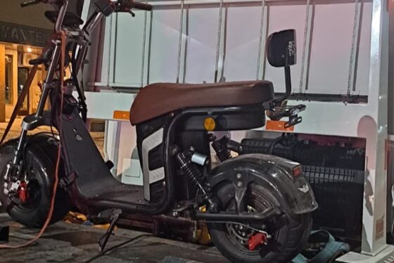 Autopropelido desbloqueado faz zigue-zague em alta velocidade e é removido em BC