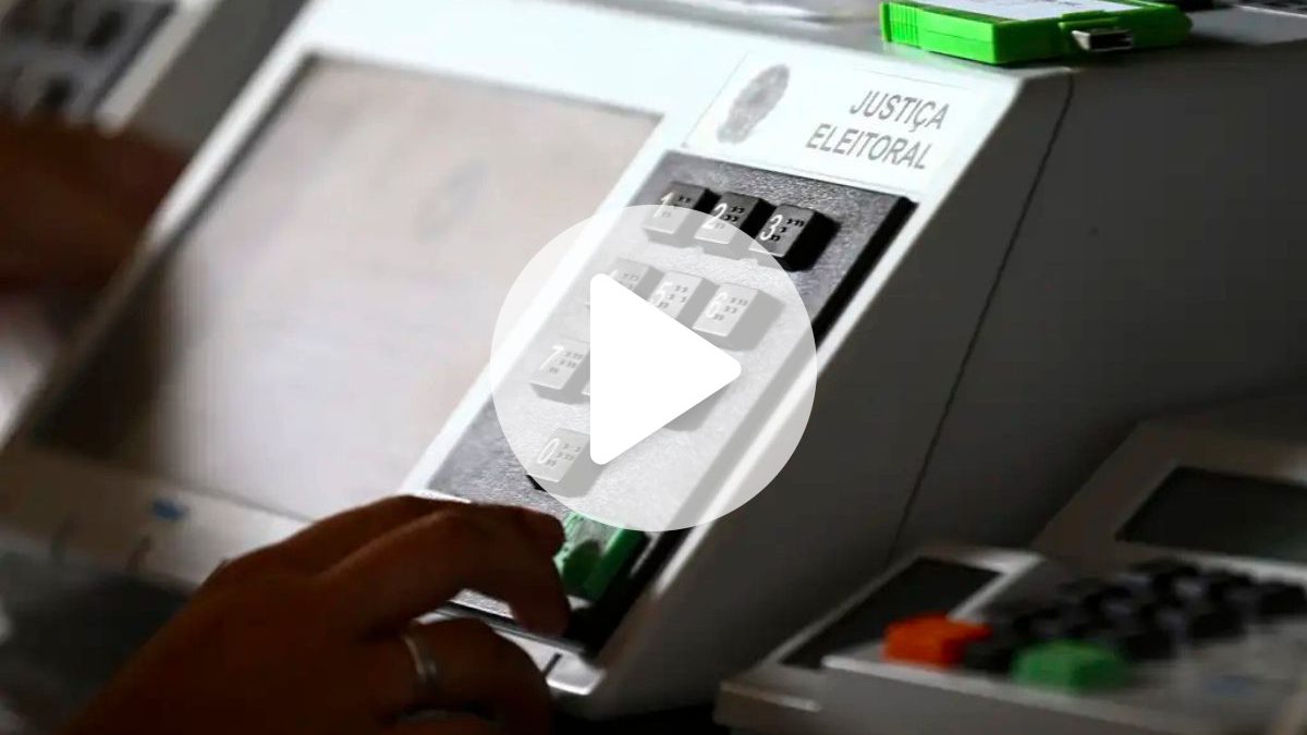 AO VIVO: TSE desmonta urna eletrônica ao vivo pela primeira vez na história para mostrar funcionamento interno e segurança do sistema