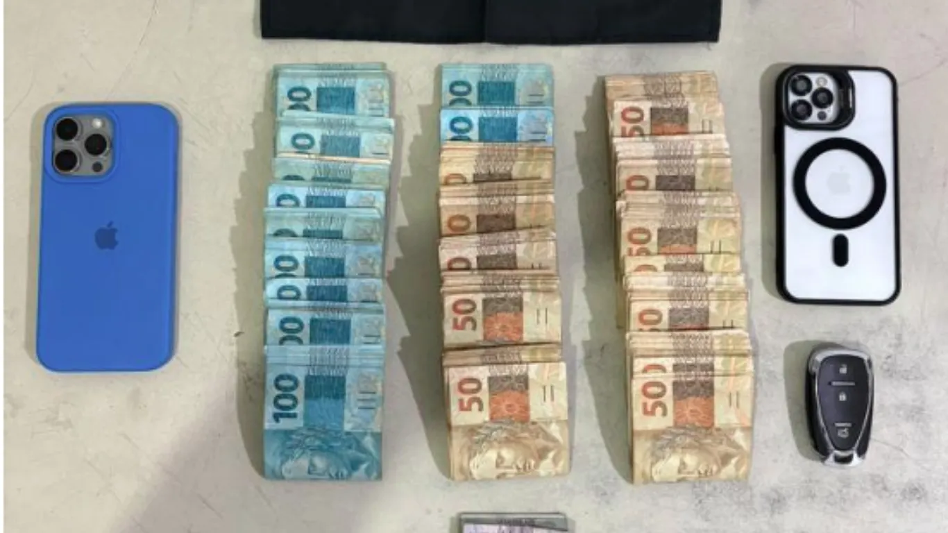 Furto de caixa eletrônico: homem é preso com R$ 22 mil na cueca em SC | G1