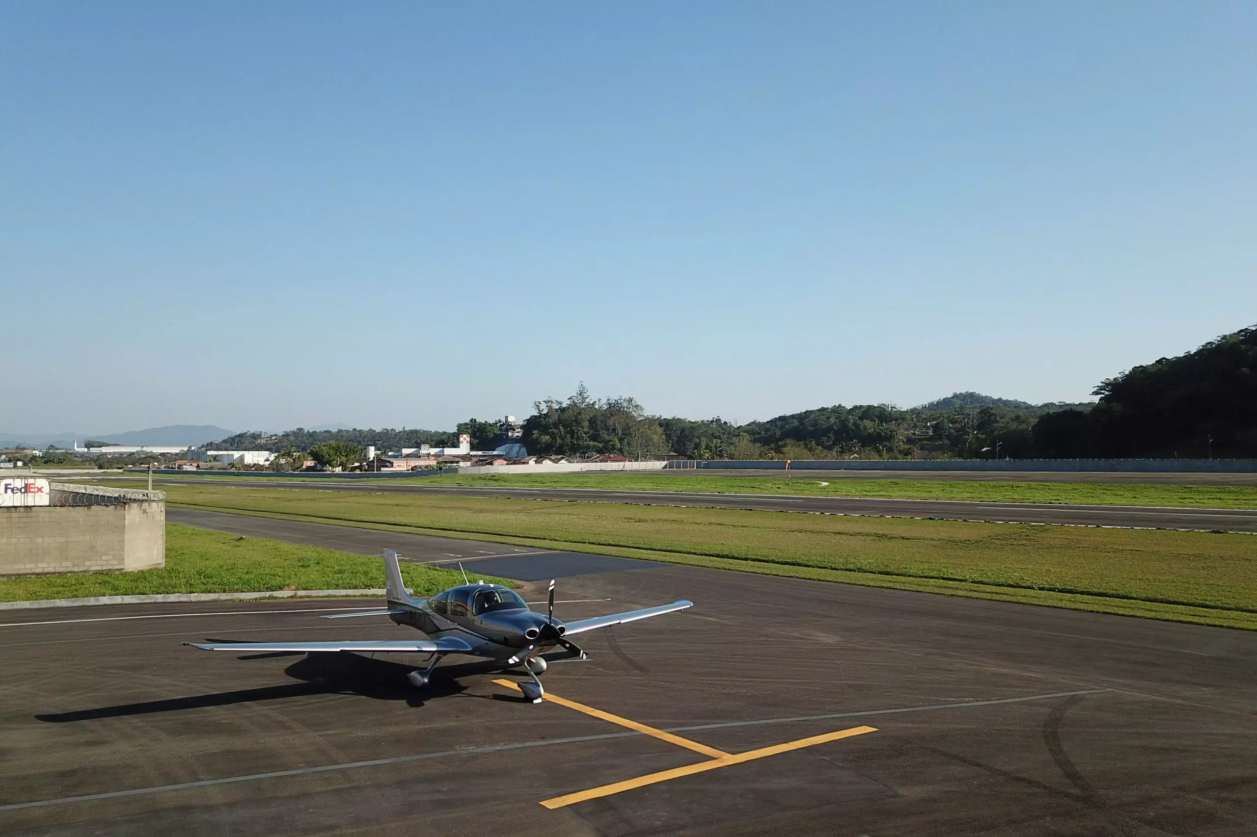Investimento de R$ 13 milhões transforma estrutura do aeroporto de Blumenau, que aguarda aval da Anac