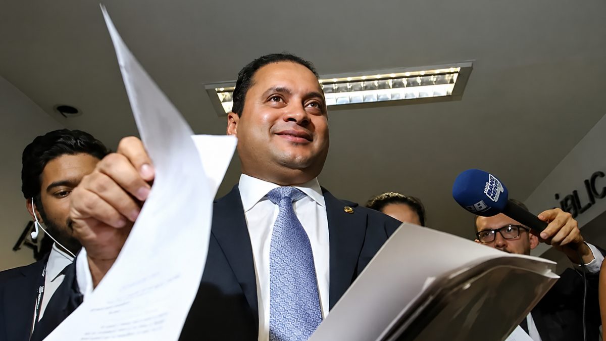 Operação Sem Desconto: PF mira familiares do senador Weverton Rocha em nova fase de investigação sobre fraude no INSS