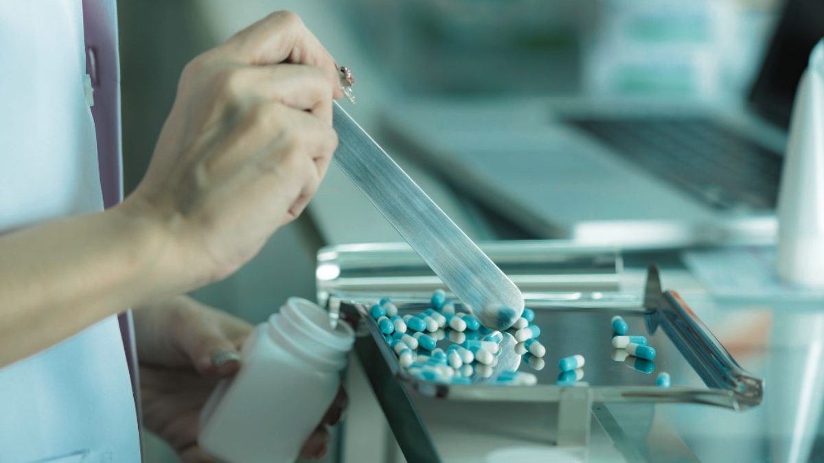 Anvisa proíbe produtos de duas farmácias de manipulação; veja as marcas