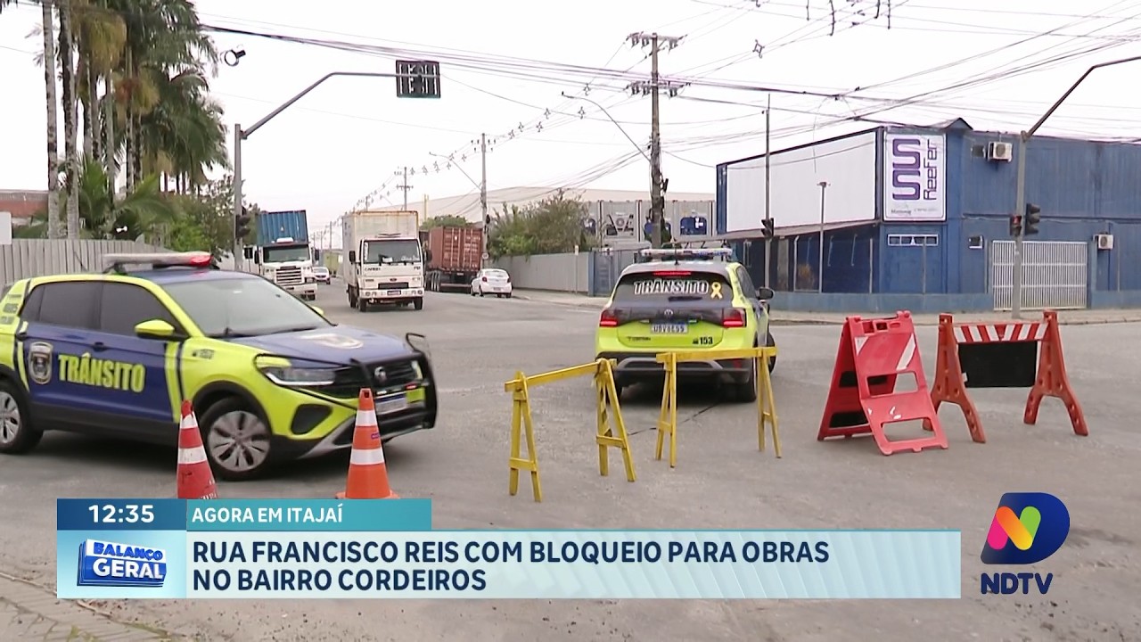 Obras bloqueiam trecho da Rua Francisco Reis em Itajaí