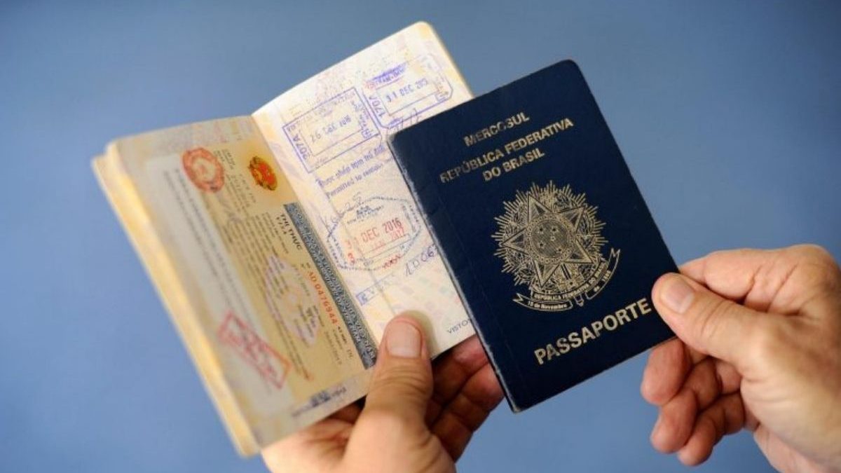 Já começou o shutdown? Falta de verba reduz emissão de passaportes no exterior