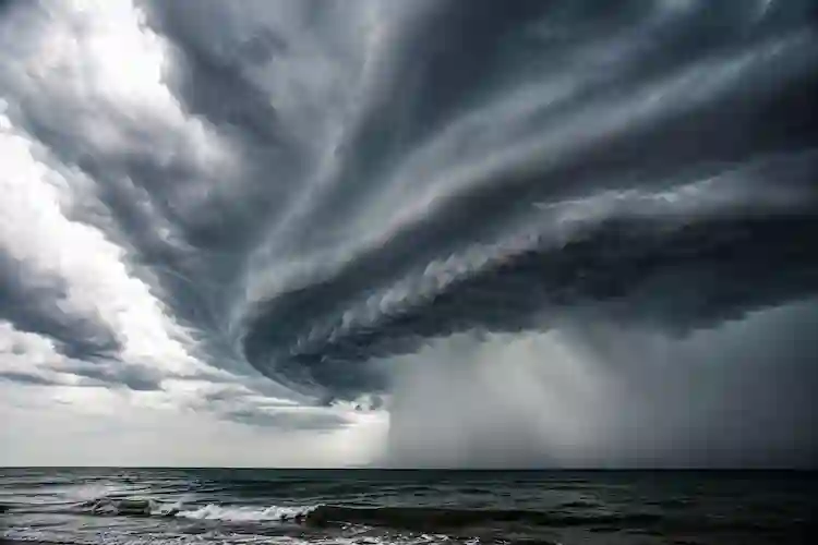 INMET monitora possível ciclone bomba e coloca Santa Catarina em alerta de perigo