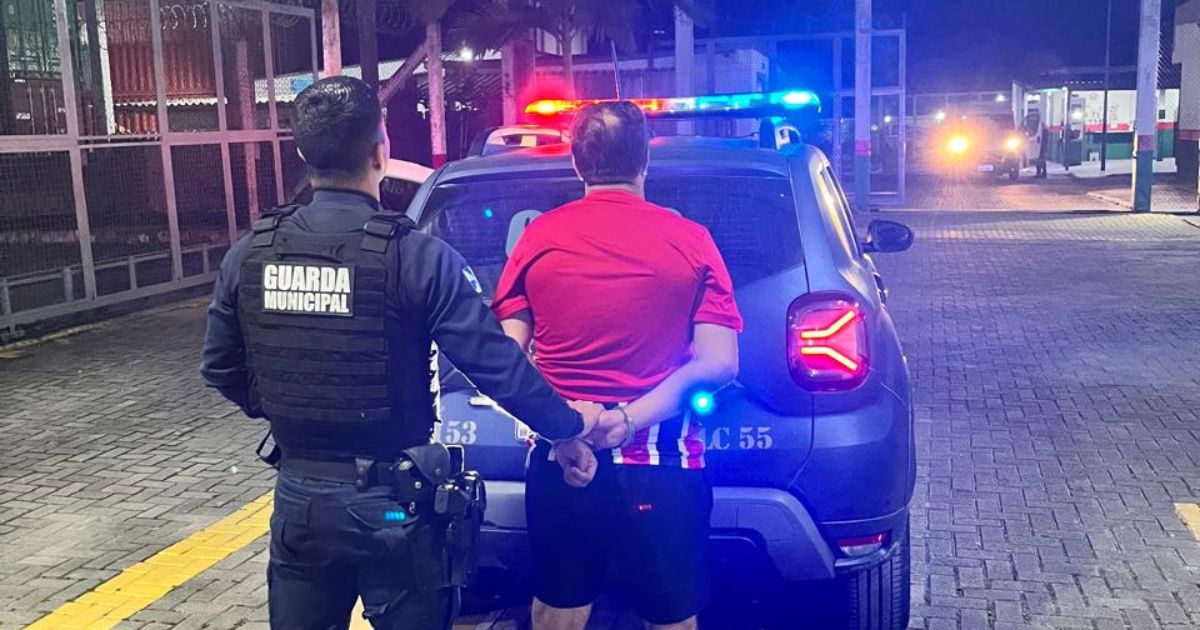 Churrasco na calçada termina com prisão de traficante foragido do RJ em Balneário Camboriú