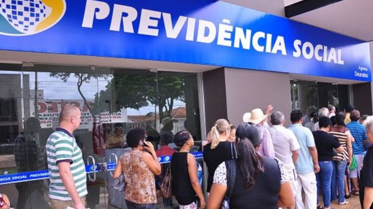 Fila do INSS pode acabar em outubro; ministro anuncia prazo para zerar espera por benefícios