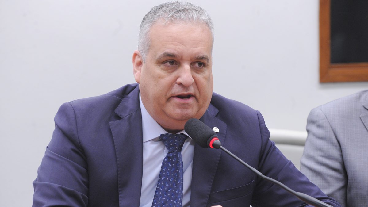 Um dia antes de virar vice de Flávio, Alfredo Gaspar foi confirmado pelo PL como candidato ao Senado